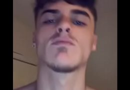 Teen dancing for all them cougars